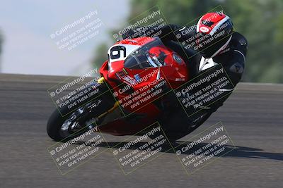 media/Sep-20-2025-TrackDaz (Sat) [[27f0cde673]]/A Group/11am (Turn 2)/